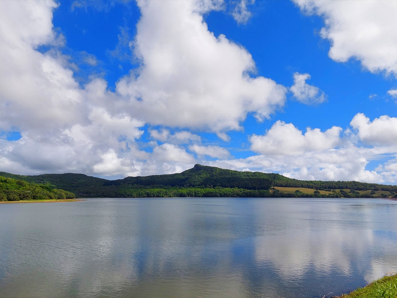 La Nicolière Reservoir, Mauritius. Free Landscapes photos