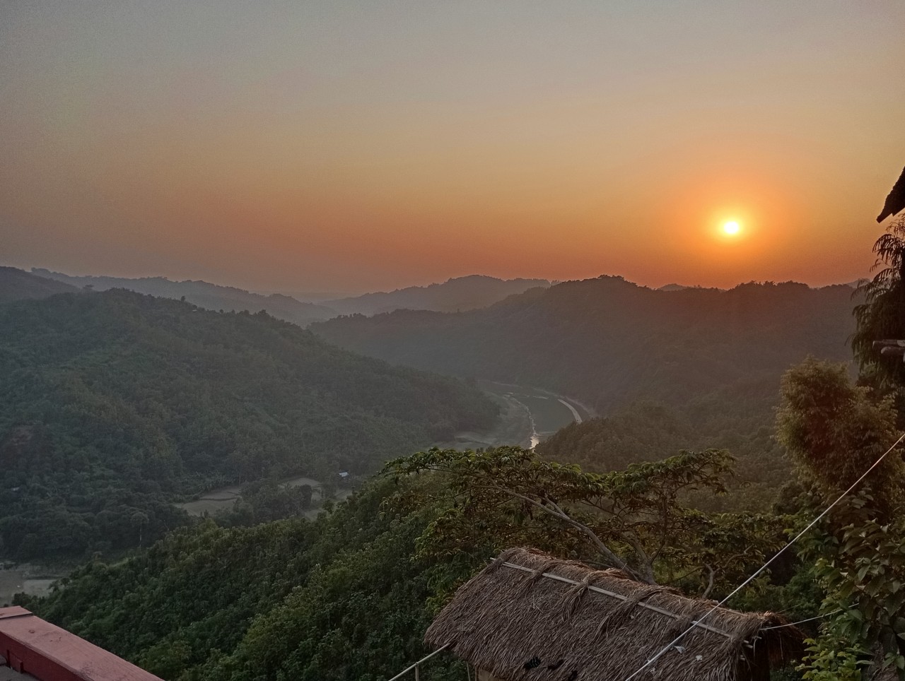 Sunset behind the mountains. Free Landscapes photos
